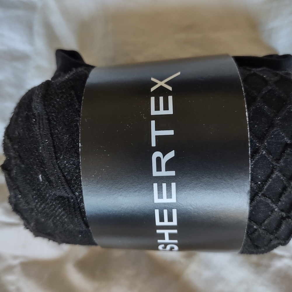 NWT Sheertex Black Patterned Tights - XL - Picture 3 of 4